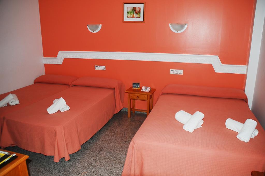 Hostal Mary Tere سالوبرينيا المظهر الخارجي الصورة
