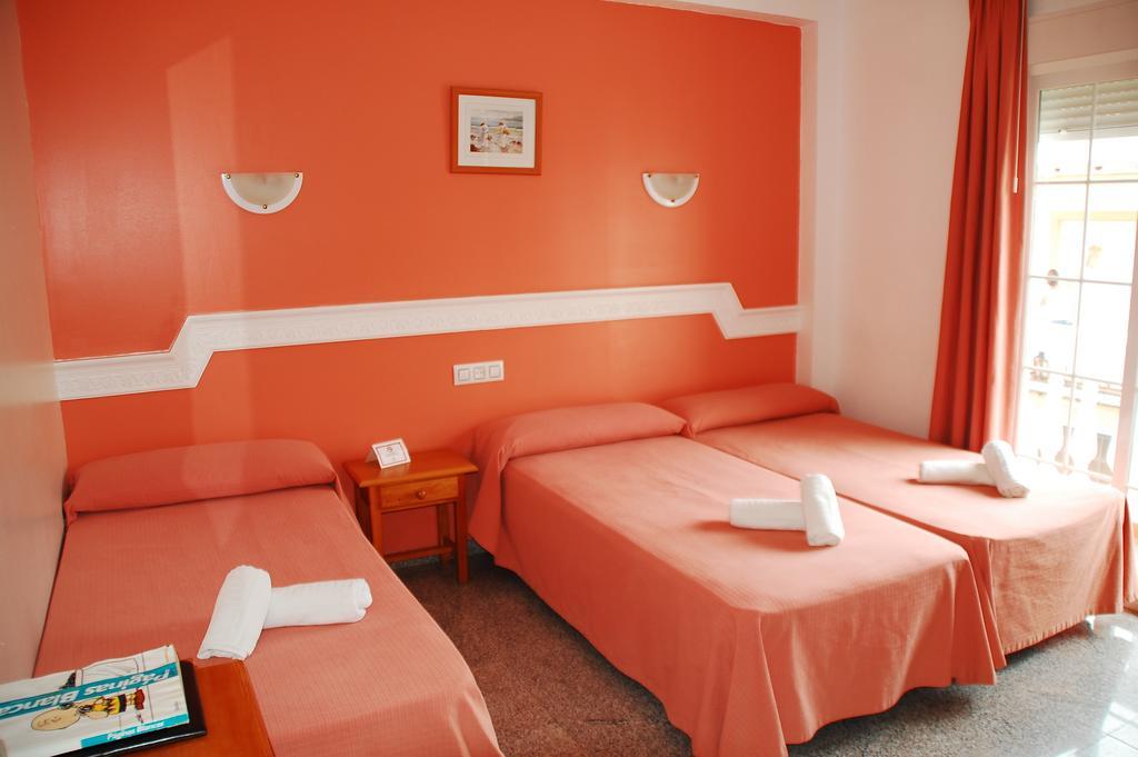Hostal Mary Tere سالوبرينيا المظهر الخارجي الصورة