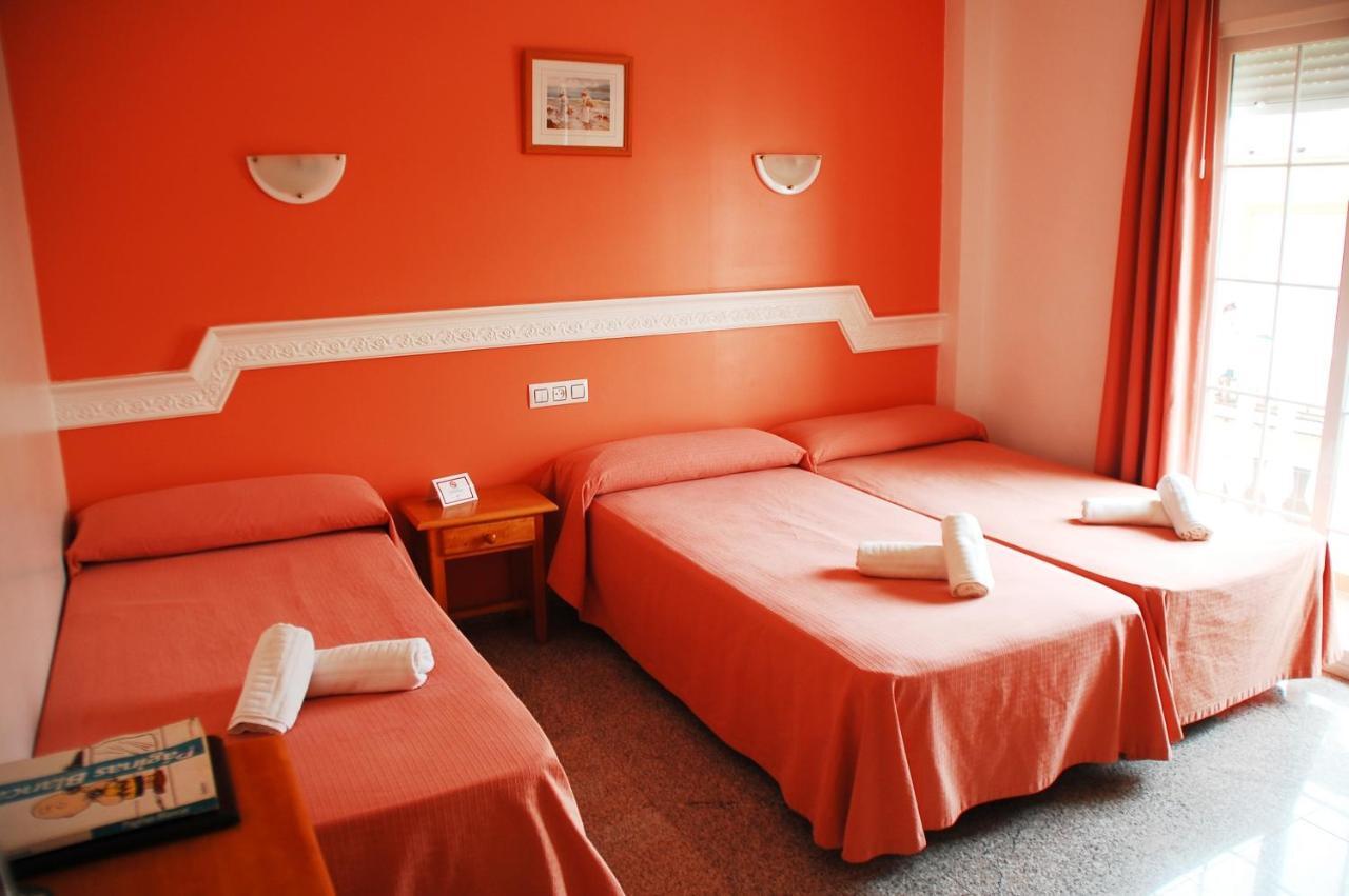Hostal Mary Tere سالوبرينيا المظهر الخارجي الصورة